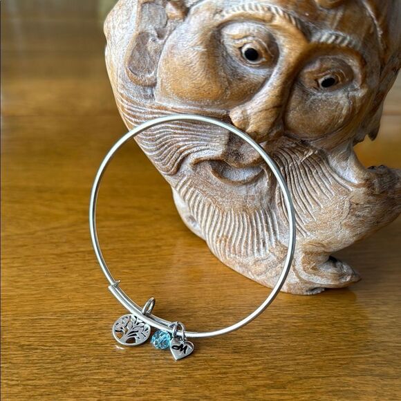 Charmed Memories Sterling Silver Tree of Life Expandable Bangle - Picture 1 of 3